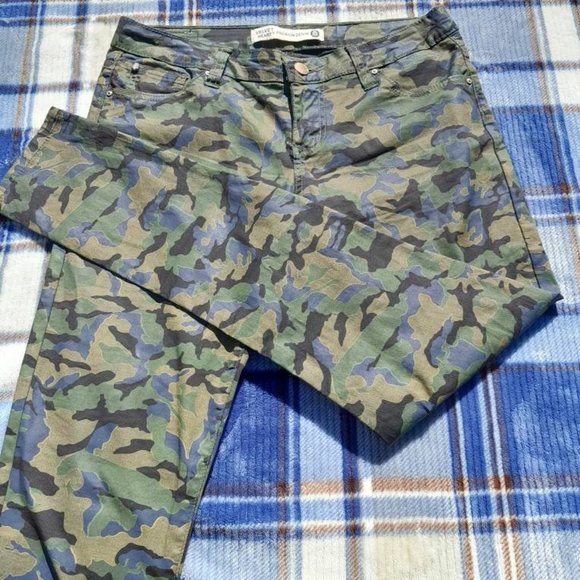 Velvet Heart - Camouflage Skinny Jeans Size 28 - Picture 1 of 8